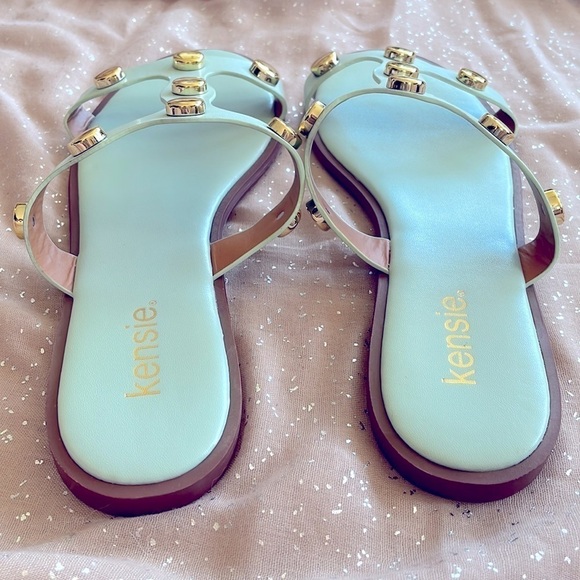 Brand New Kensie Seafoam Mint Green Gold Tone Studded Slides Sandals - Picture 13 of 15